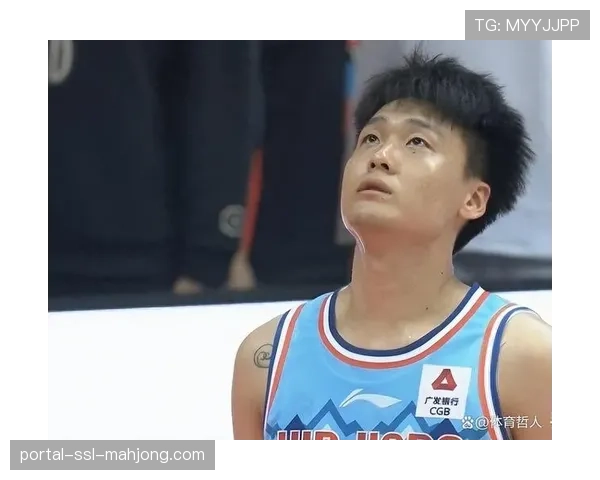 北京首钢核心后卫赵睿训练中腿拉伤，预计需要休养两周左右